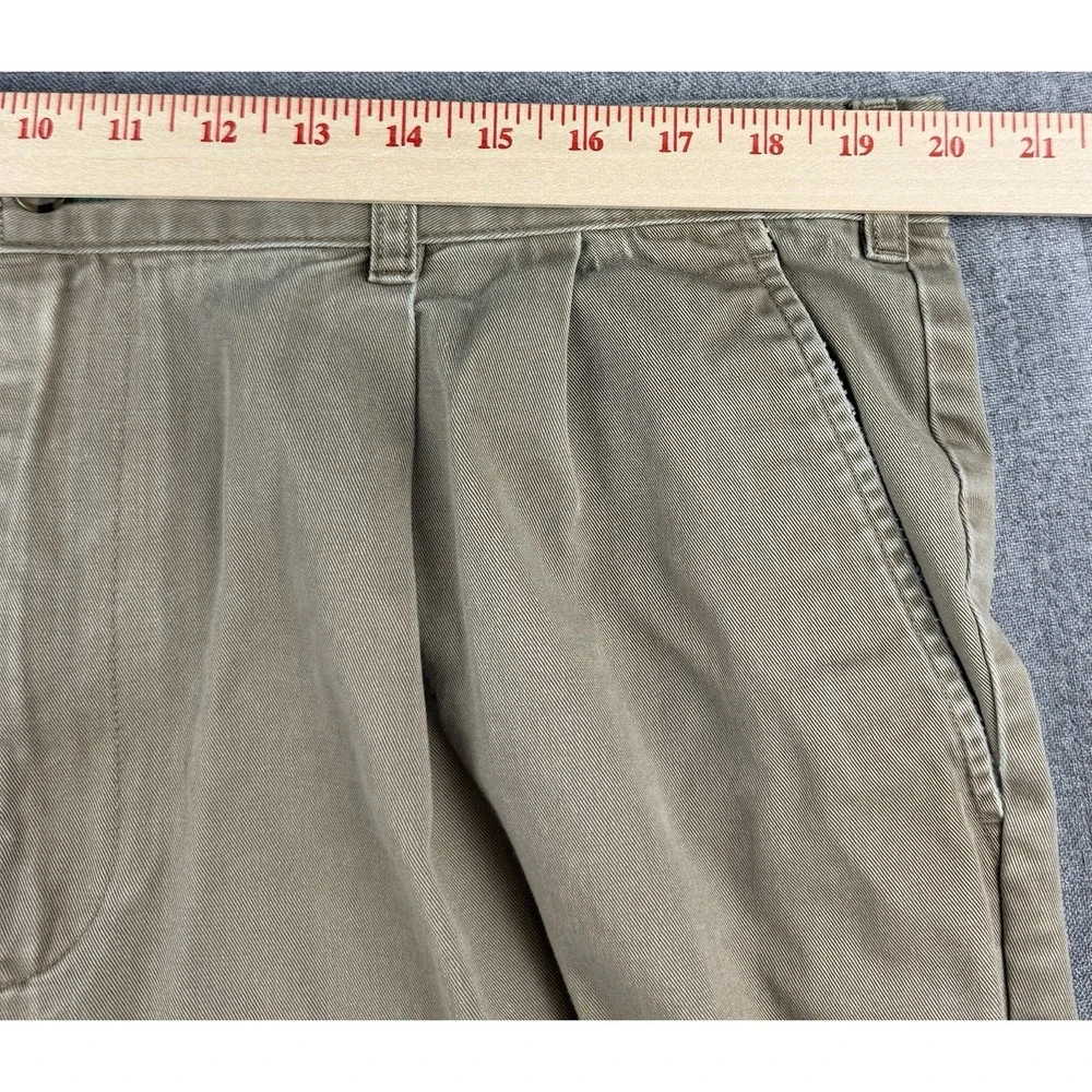 Tommy Hilfiger Men's Khaki Chino Pants 40x30 Pleated Straight Leg Cotton Beige